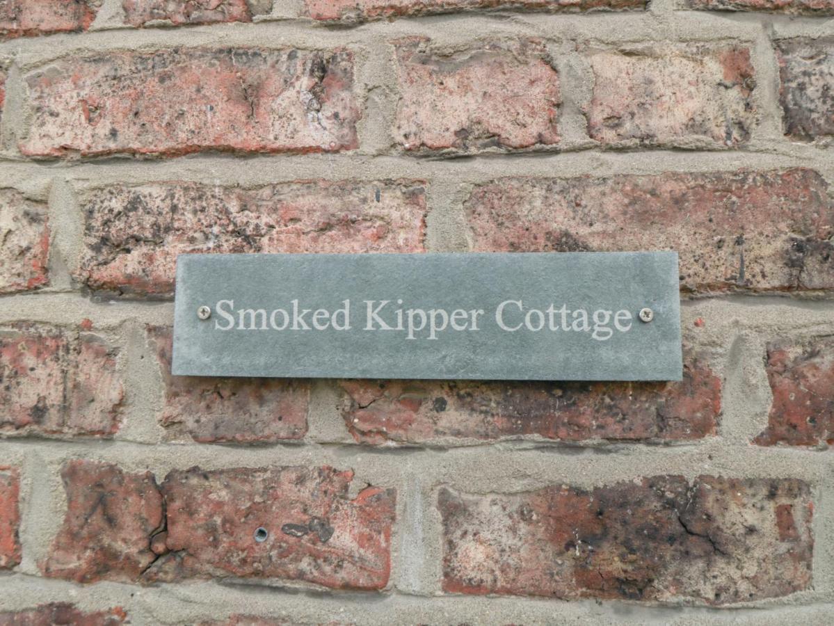 Smoked Kipper Cottage Whitby Eksteriør billede
